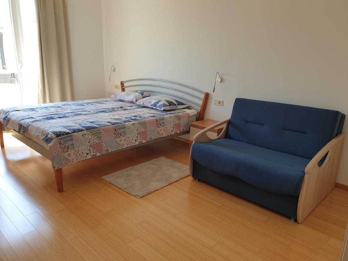Abelia, Two Terraces, Hot Tub, Free Parking Apartment ดูบรอฟนิก ภายนอก รูปภาพ