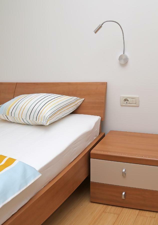 Abelia, Two Terraces, Hot Tub, Free Parking Apartment ดูบรอฟนิก ภายนอก รูปภาพ