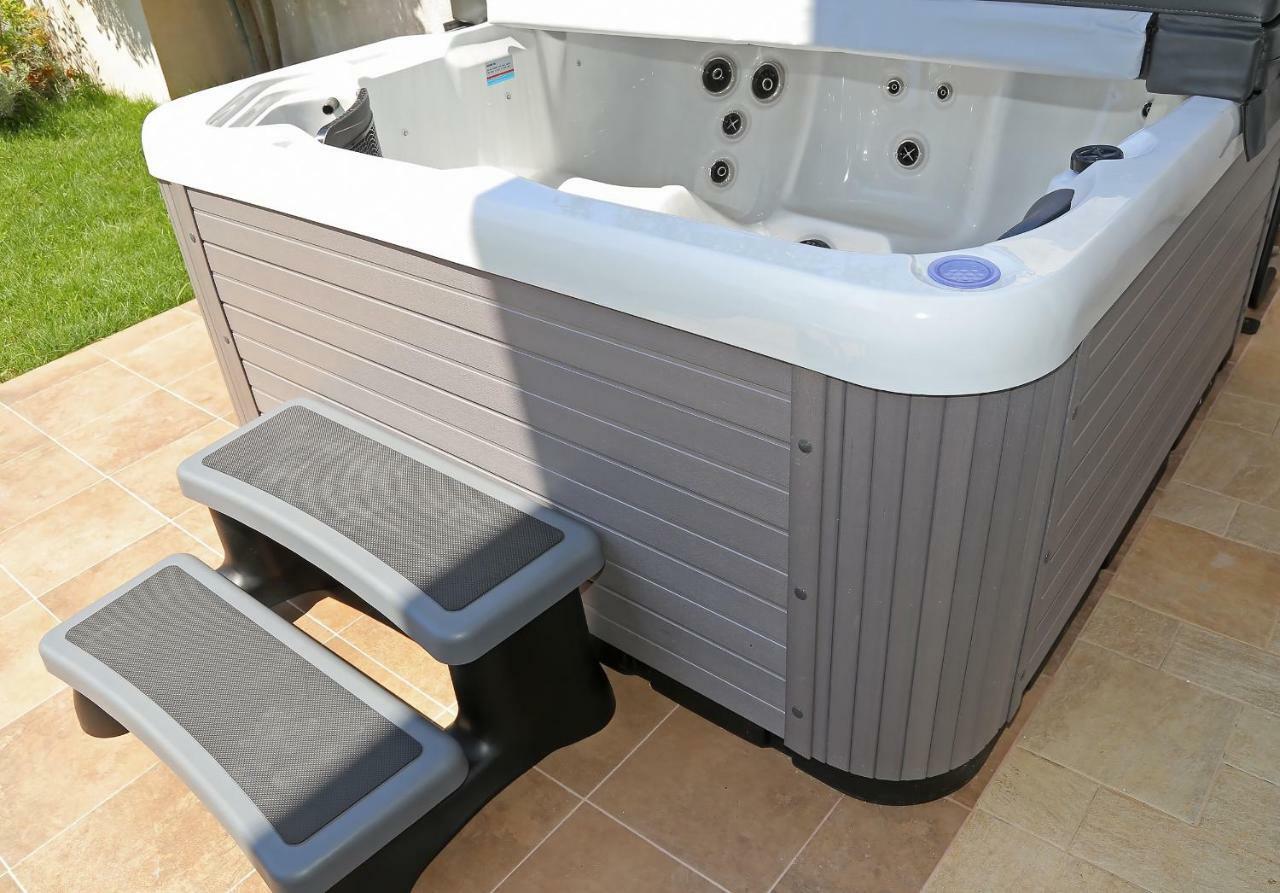 Abelia, Two Terraces, Hot Tub, Free Parking Apartment ดูบรอฟนิก ภายนอก รูปภาพ